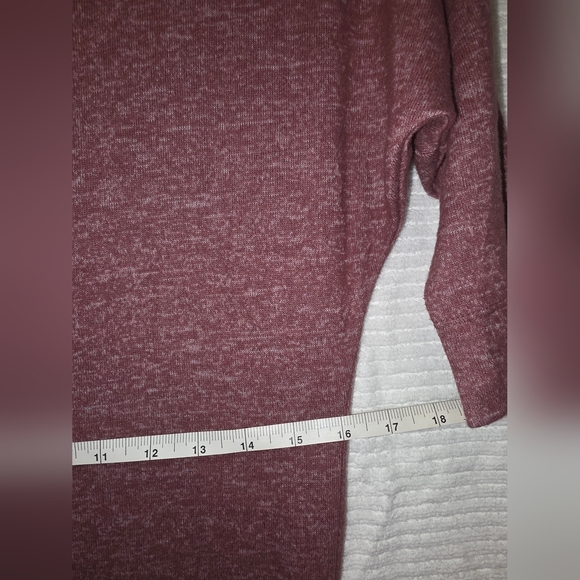 Express Maroon Knit Top - Picture 3 of 7